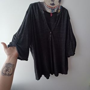 Pure Energy 3X Low v-neck